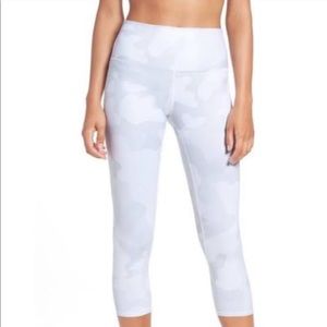 Alo white and grey camo leggings
